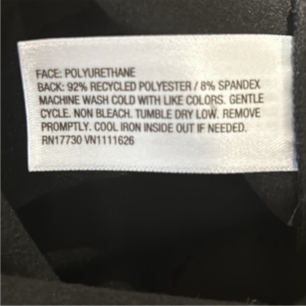 Sleek Black Leather Pants - Picture 4 of 4